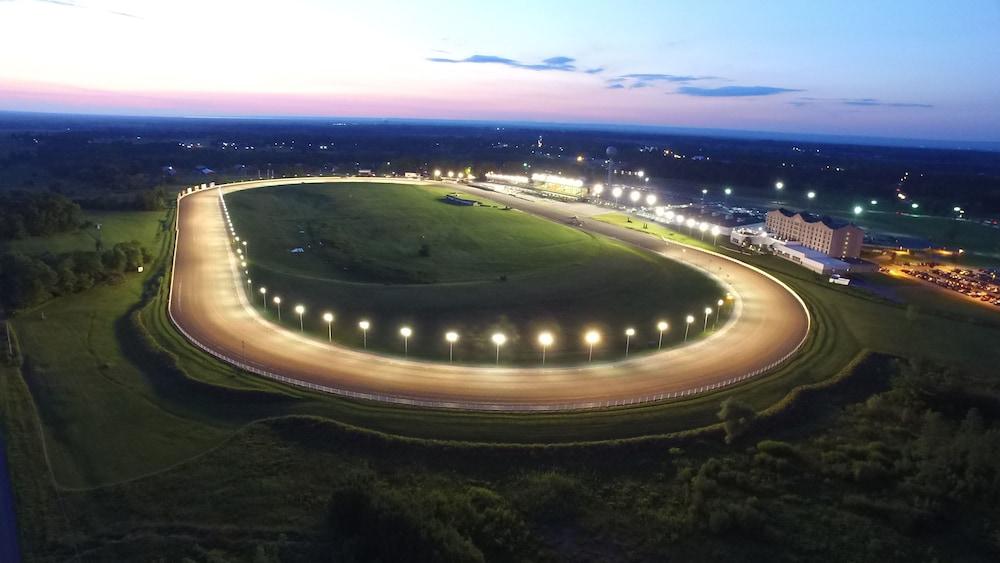 Vernon Downs Casino And Hotel Екстериор снимка