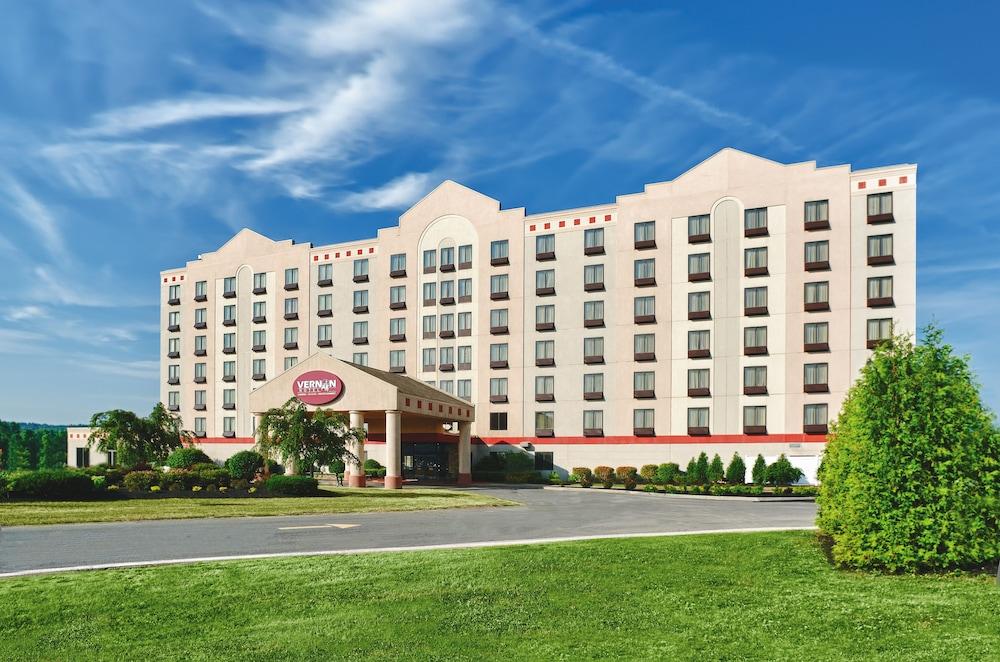 Vernon Downs Casino And Hotel Екстериор снимка